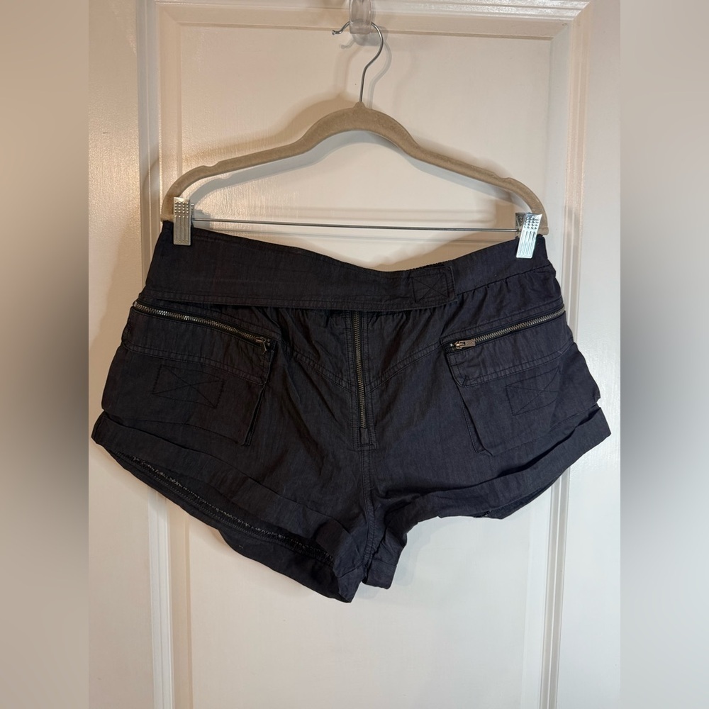 NWOT Free People Movement Women’s Black In The Lead Shorts - Size Large